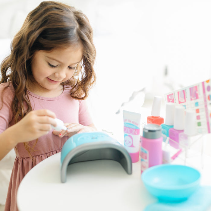 LOVE YOUR LOOK - Nail Care Play Set