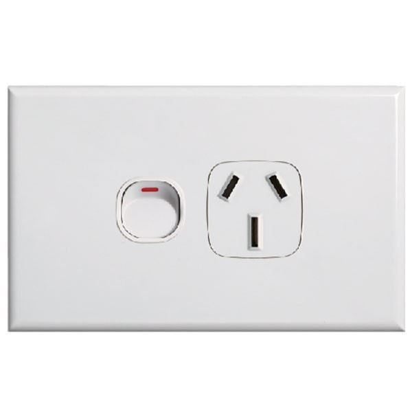 TRADESAVE Slim 10A Single Horizontal Power Point. Removable Cover Moulded in Fla