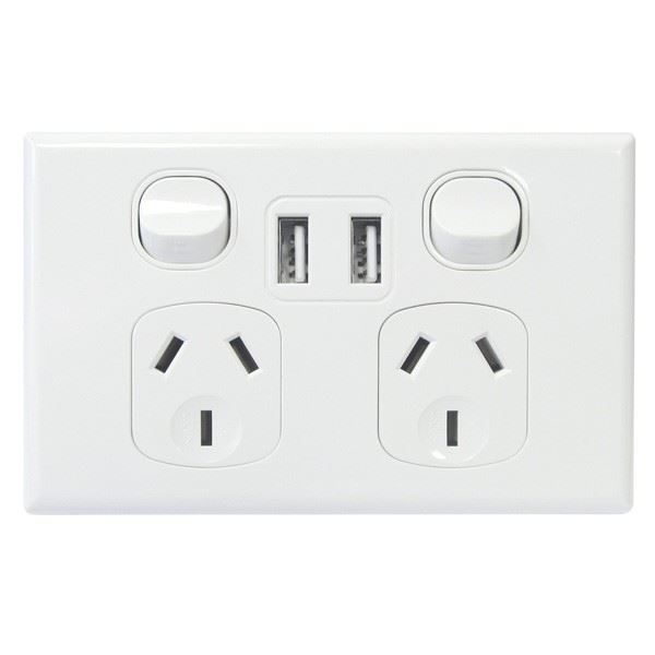 TRADESAVE Double 10A Horizontal Powerpoint with Twin USB Ports. Combined USB Out