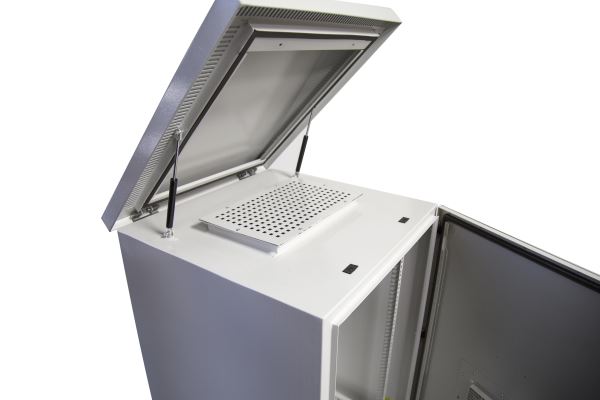 DYNAMIX 12RU Vented Outdoor Wall Mount Cabinet. Ext Dims 611x625x640 IP45 rated.